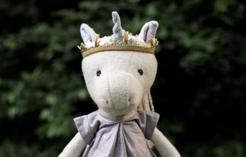 Peaseblossom Unicorn in crown