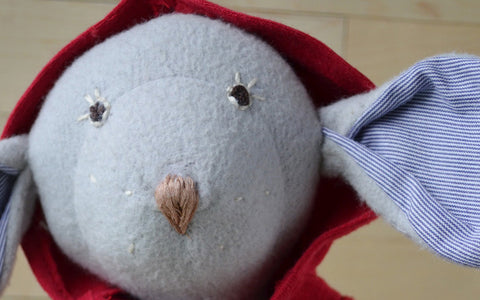 Oliver Mouse delivering Valentine's cards to Hazel Village