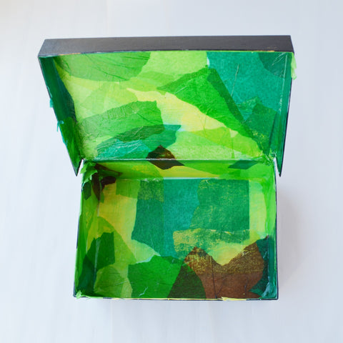 Hazel Village Craft Society, Lucas Makes a Toy Box