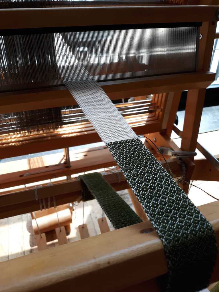 Weaving Ribbon