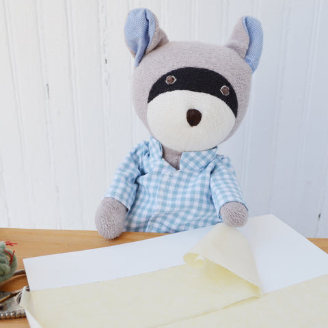 Max covering the paper with tape